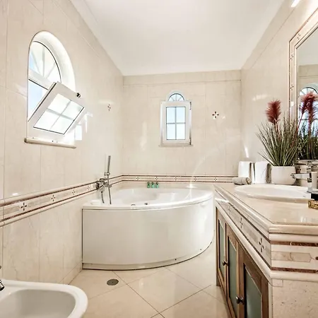 וילה Caty Catarina